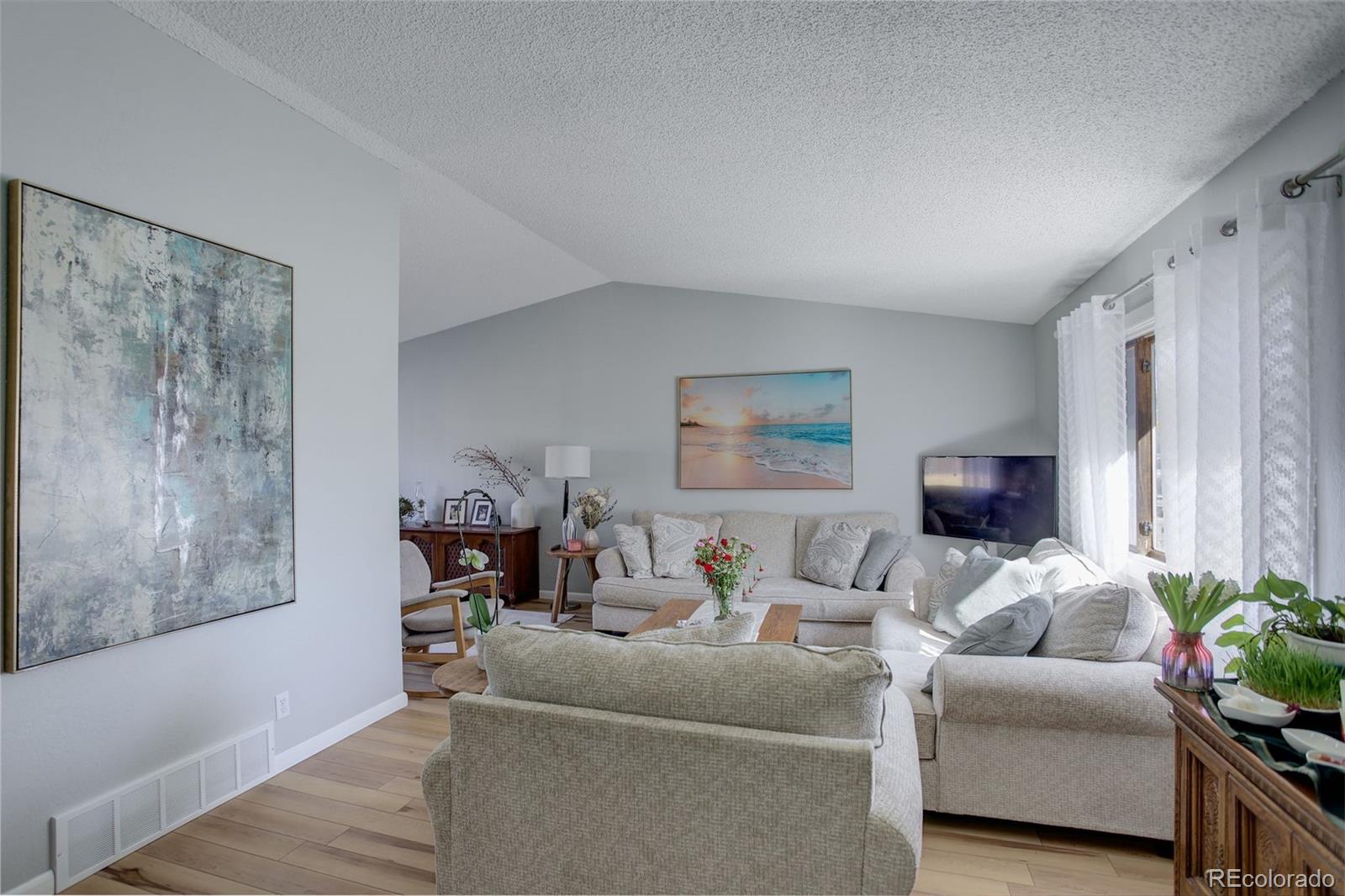 MLS Image #6 for 3621 s kalispell street,aurora, Colorado