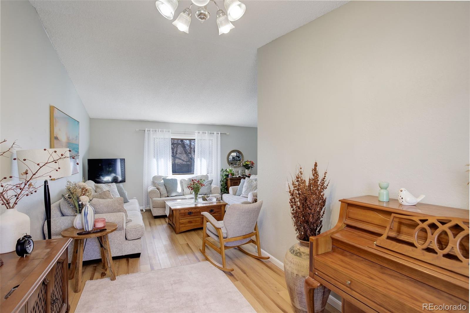 MLS Image #7 for 3621 s kalispell street,aurora, Colorado