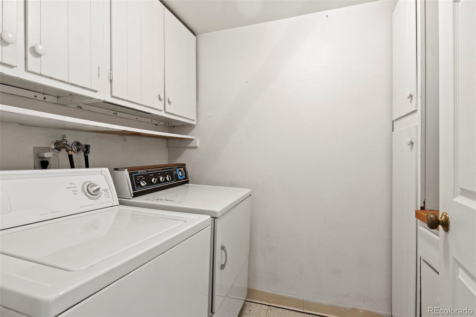 MLS Image #36 for 2675 s yukon court,lakewood, Colorado