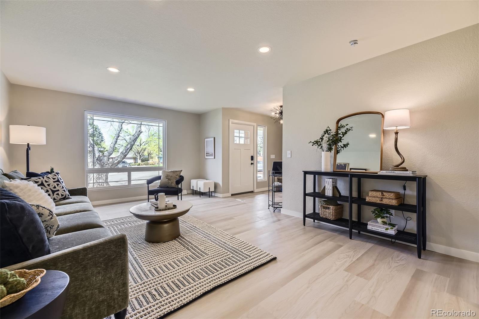 MLS Image #5 for 1576 e mineral avenue,centennial, Colorado