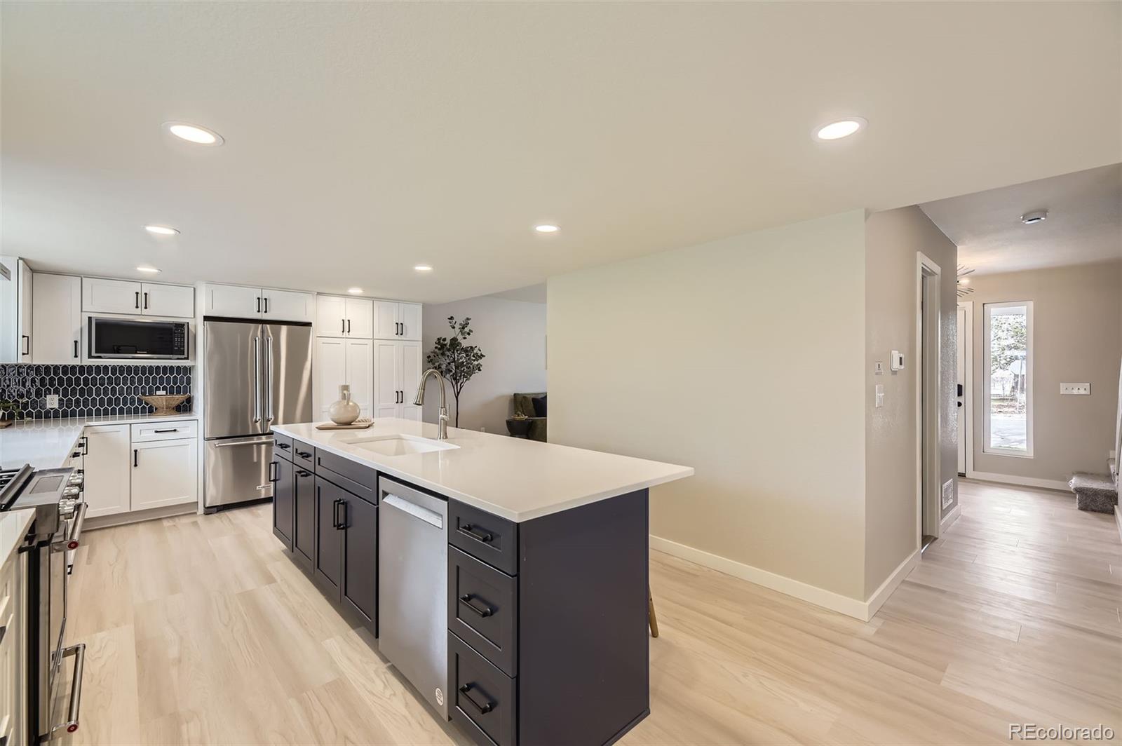 MLS Image #9 for 1576 e mineral avenue,centennial, Colorado