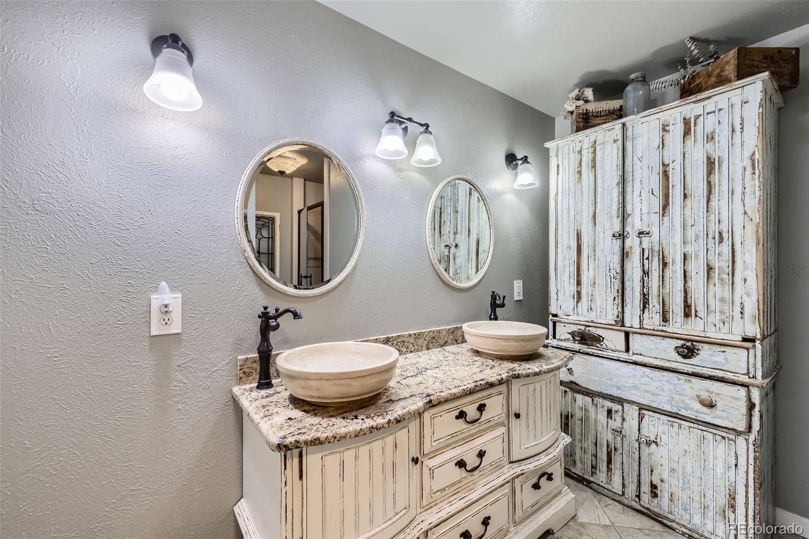 MLS Image #17 for 7618 s datura circle,littleton, Colorado