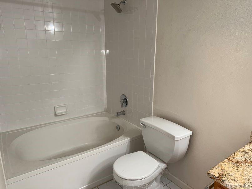 MLS Image #10 for 12304 w cross drive 304,littleton, Colorado