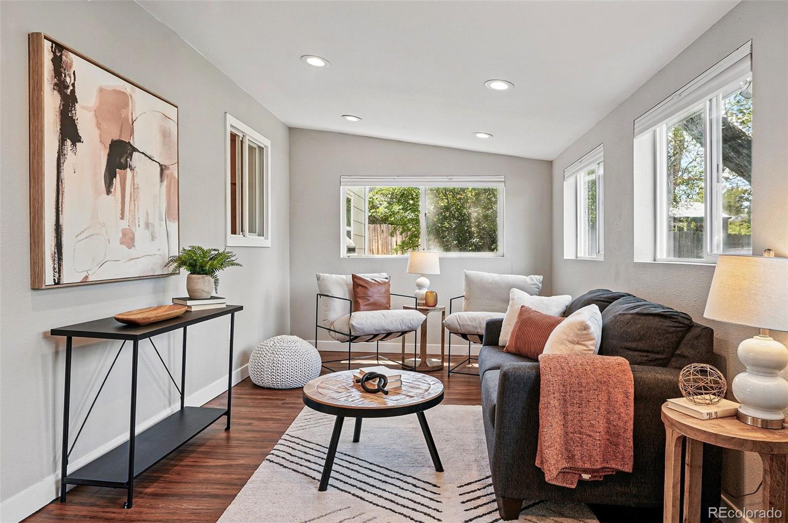 MLS Image #13 for 2751 s elm street,denver, Colorado