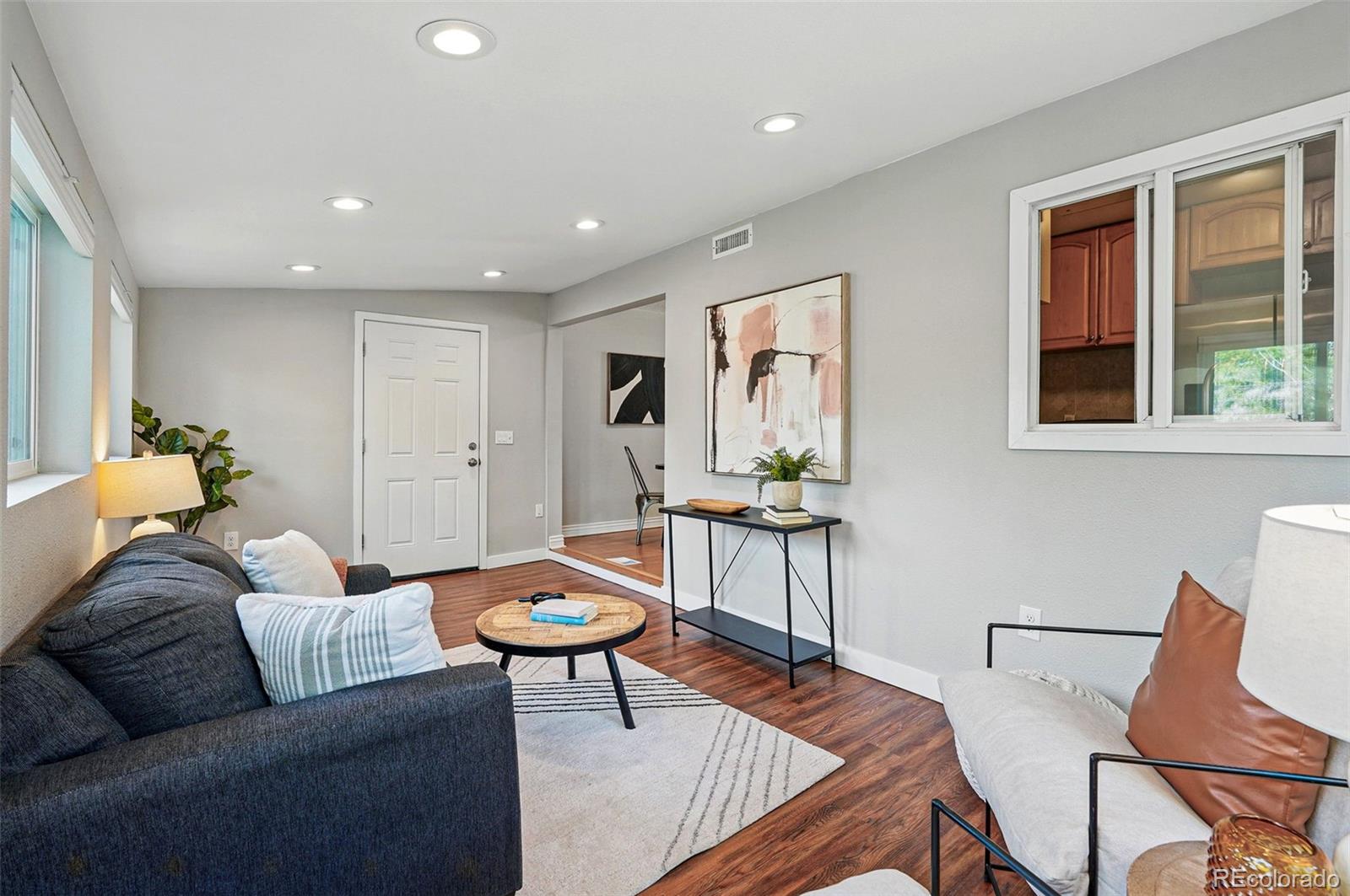 MLS Image #14 for 2751 s elm street,denver, Colorado