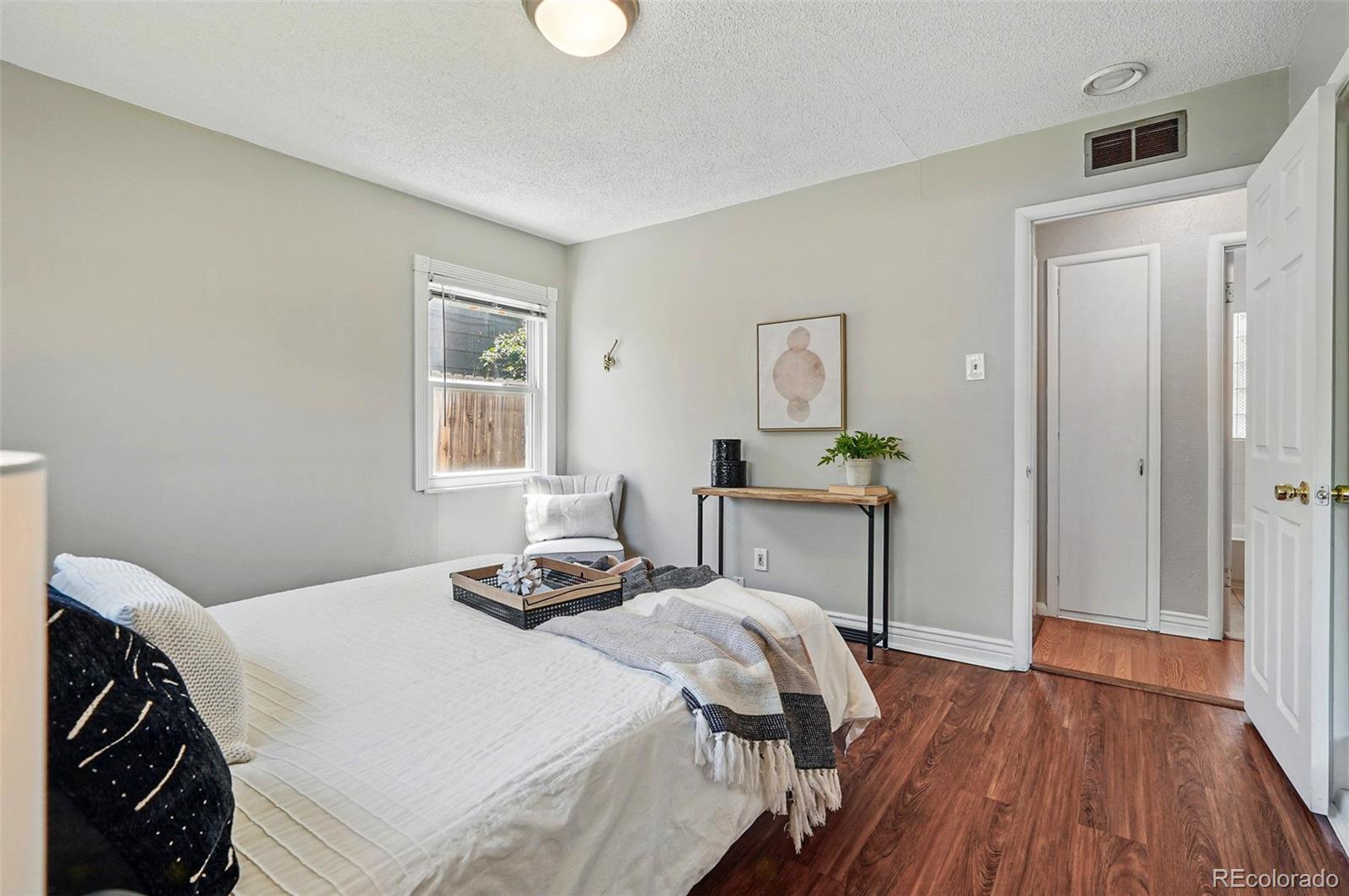 MLS Image #18 for 2751 s elm street,denver, Colorado