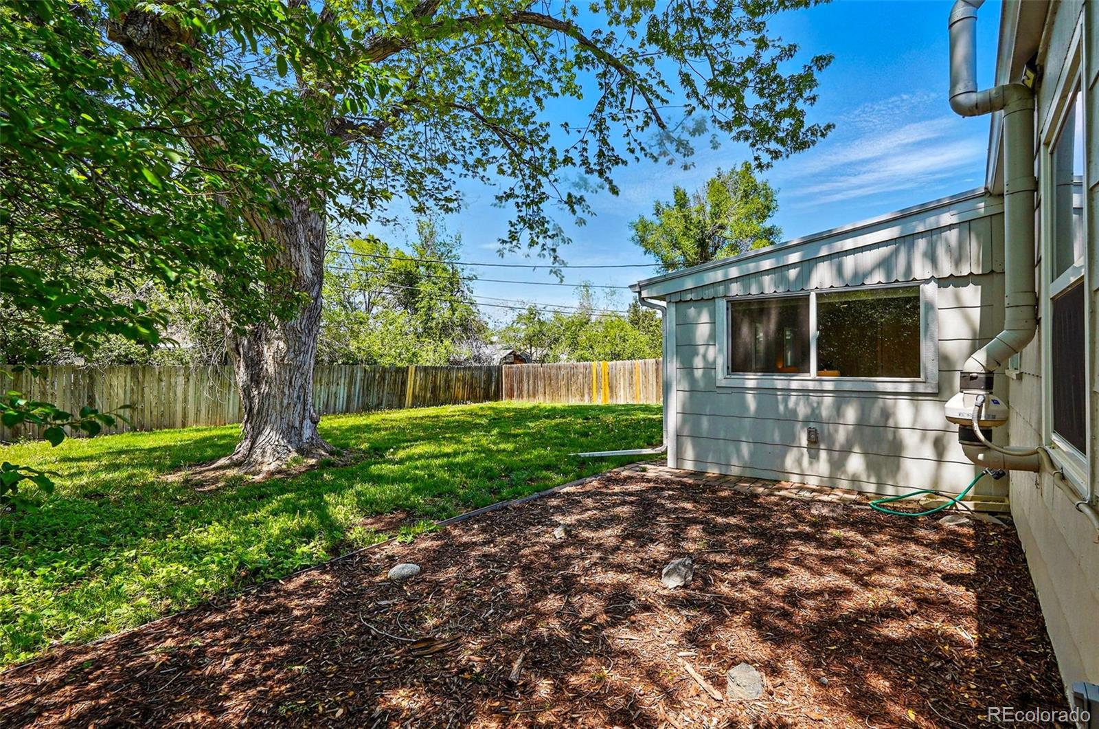 MLS Image #28 for 2751 s elm street,denver, Colorado