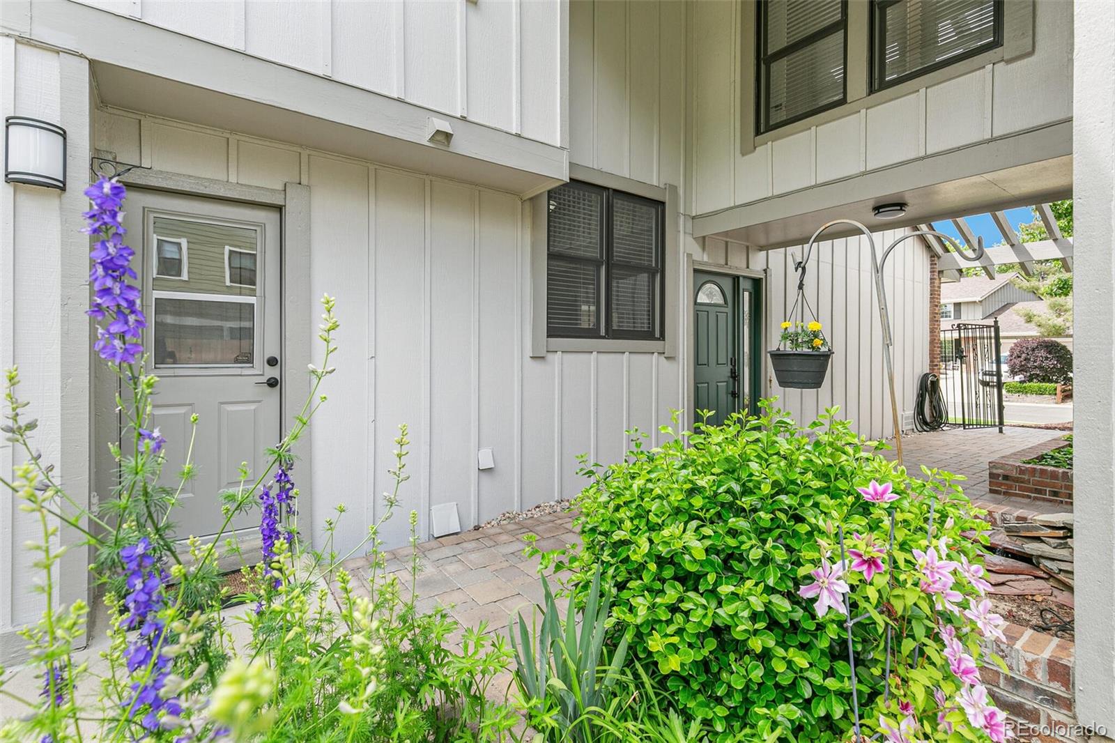 MLS Image #3 for 8474 e otero circle,centennial, Colorado