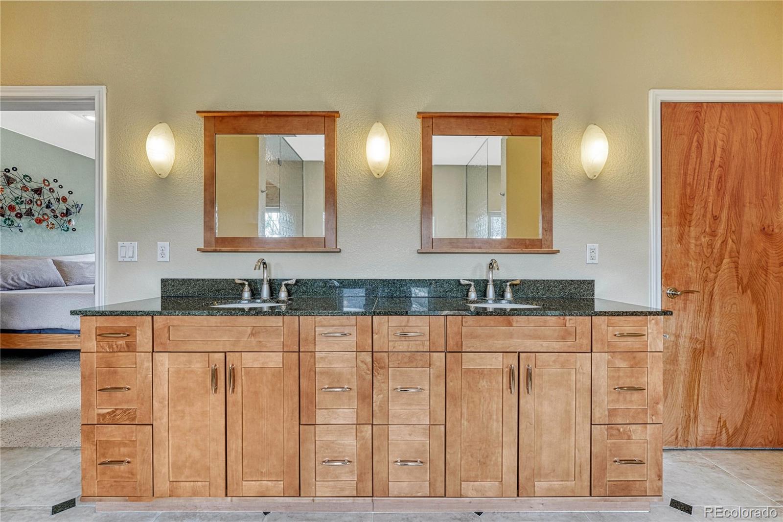 MLS Image #26 for 1590 s milwaukee street,denver, Colorado