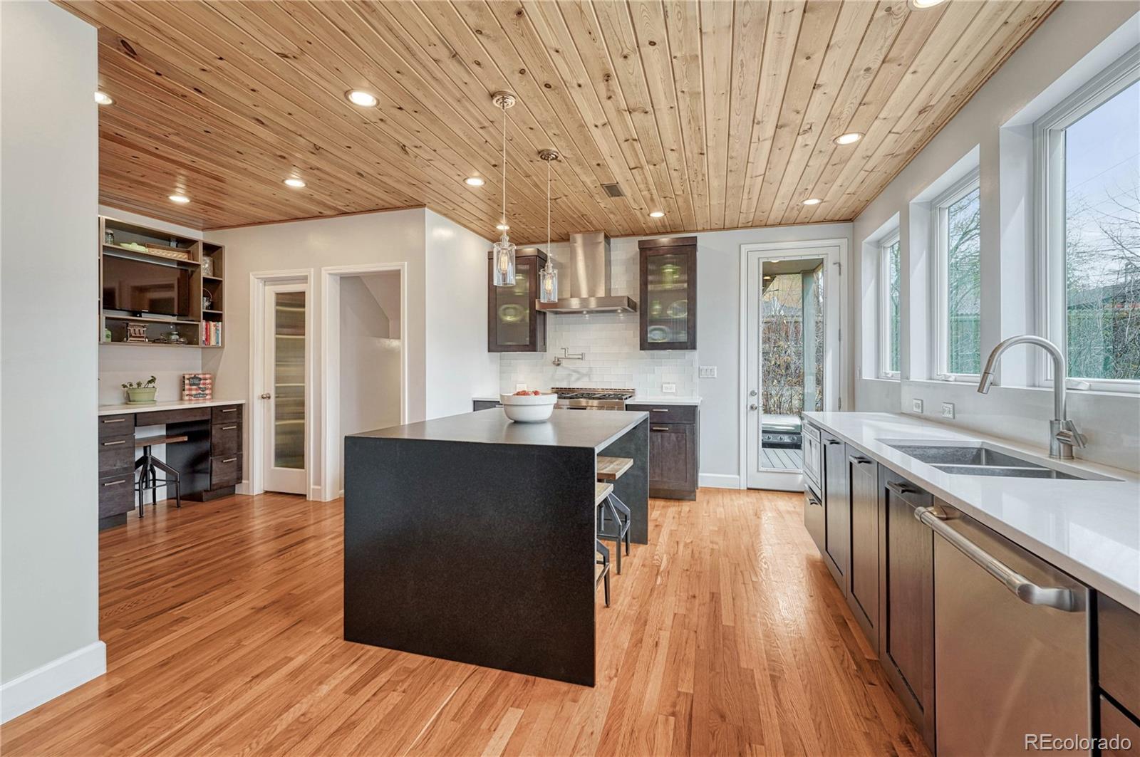 MLS Image #4 for 1590 s milwaukee street,denver, Colorado