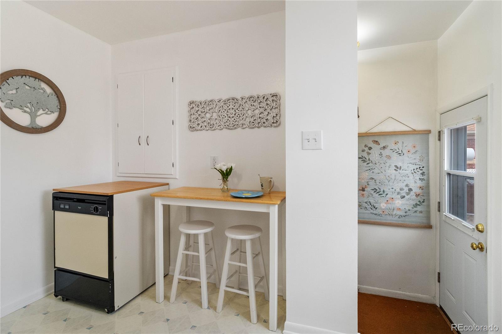 MLS Image #11 for 6900  avrum drive,denver, Colorado