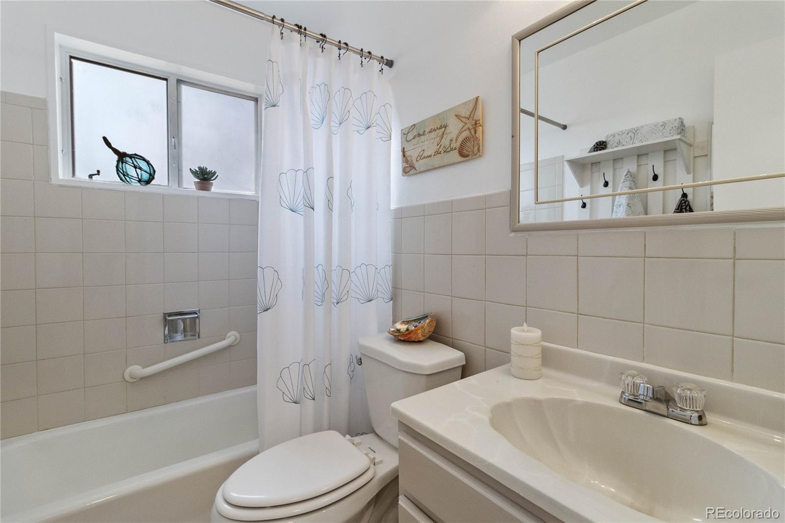 MLS Image #17 for 6900  avrum drive,denver, Colorado