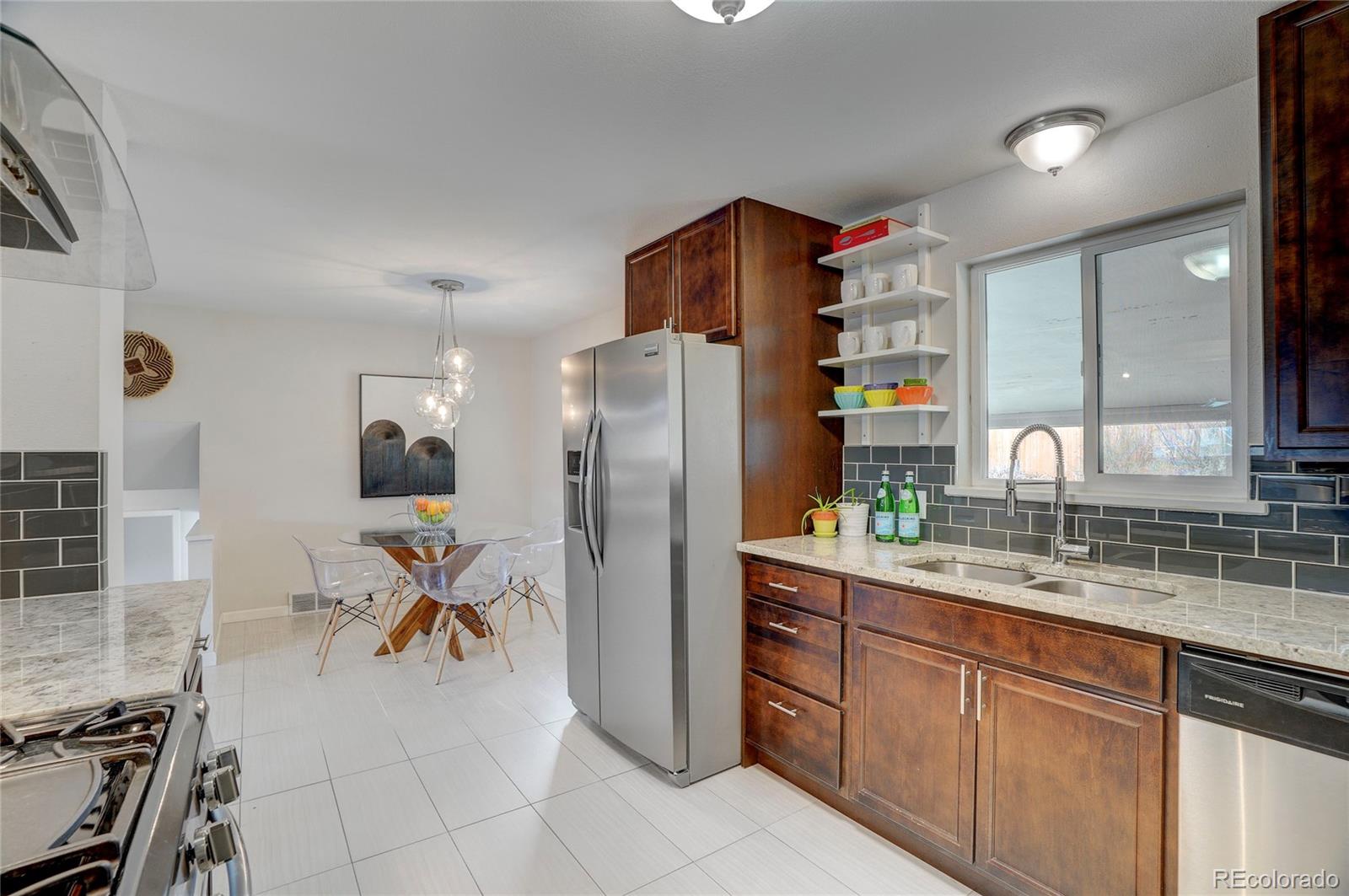 MLS Image #11 for 218  pikes peak place,longmont, Colorado