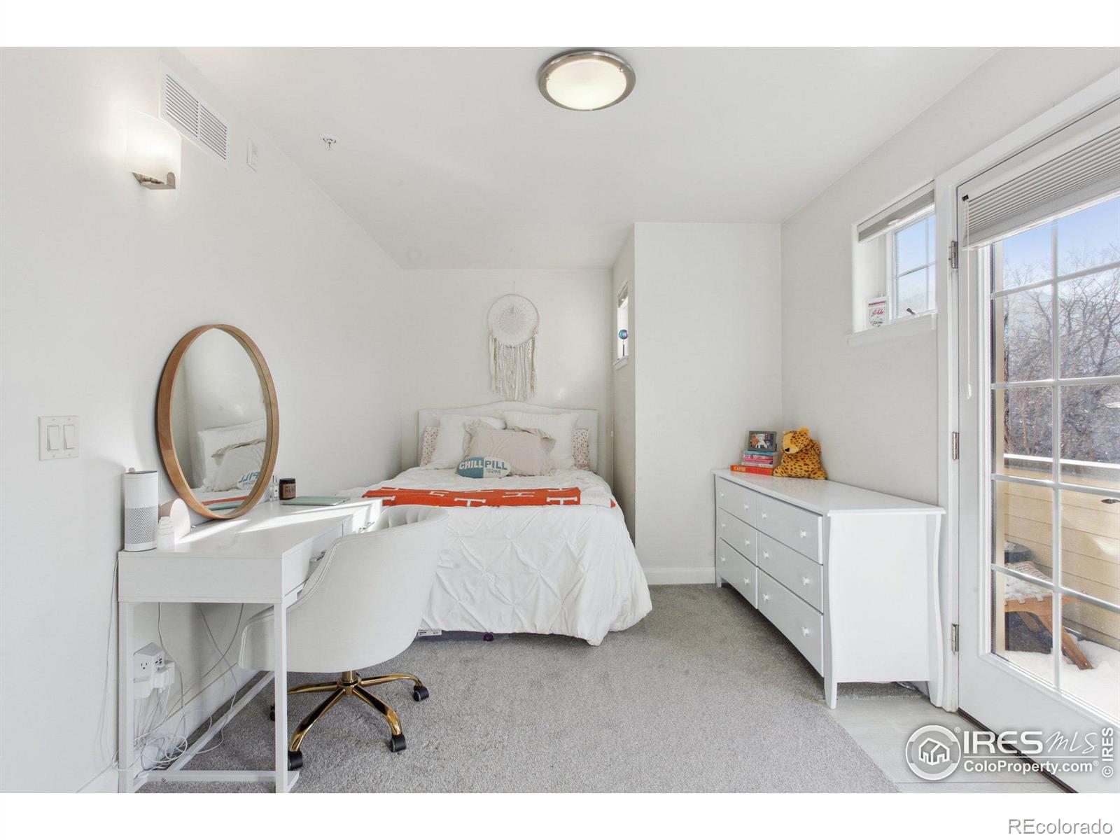 MLS Image #11 for 1944  arapahoe avenue,boulder, Colorado