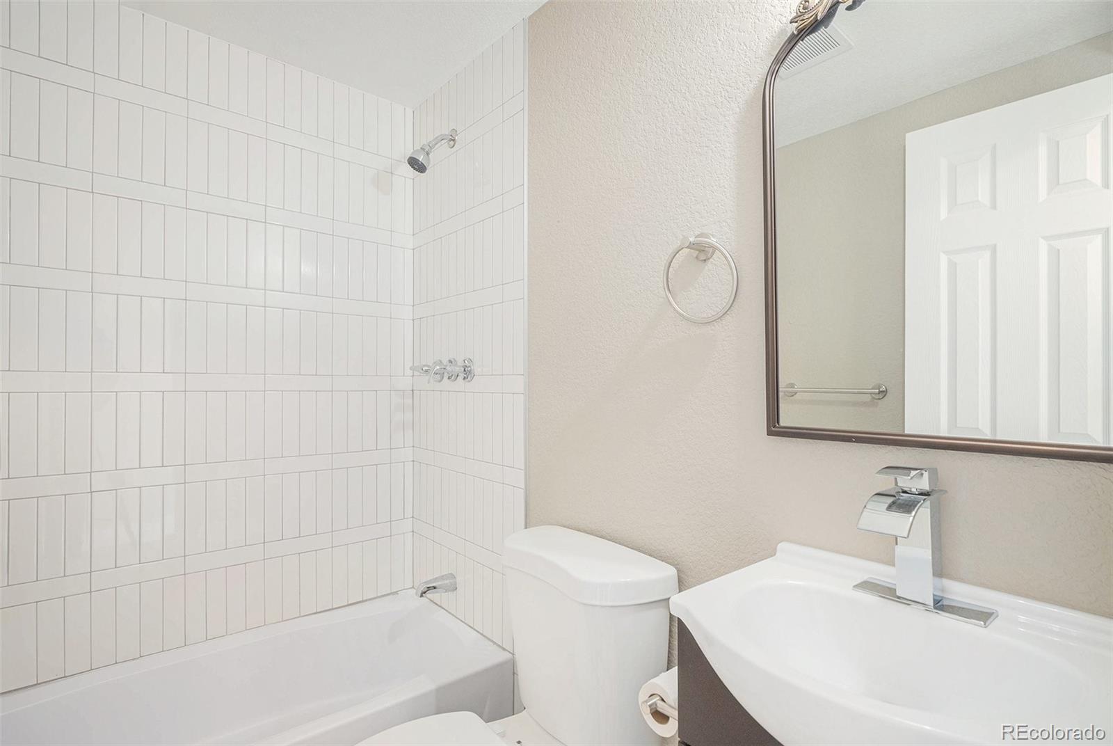 MLS Image #13 for 645  glen dale street,dacono, Colorado