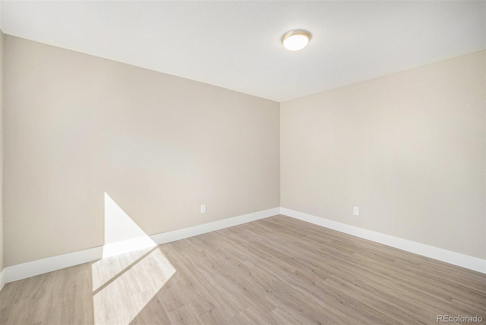 MLS Image #18 for 645  glen dale street,dacono, Colorado