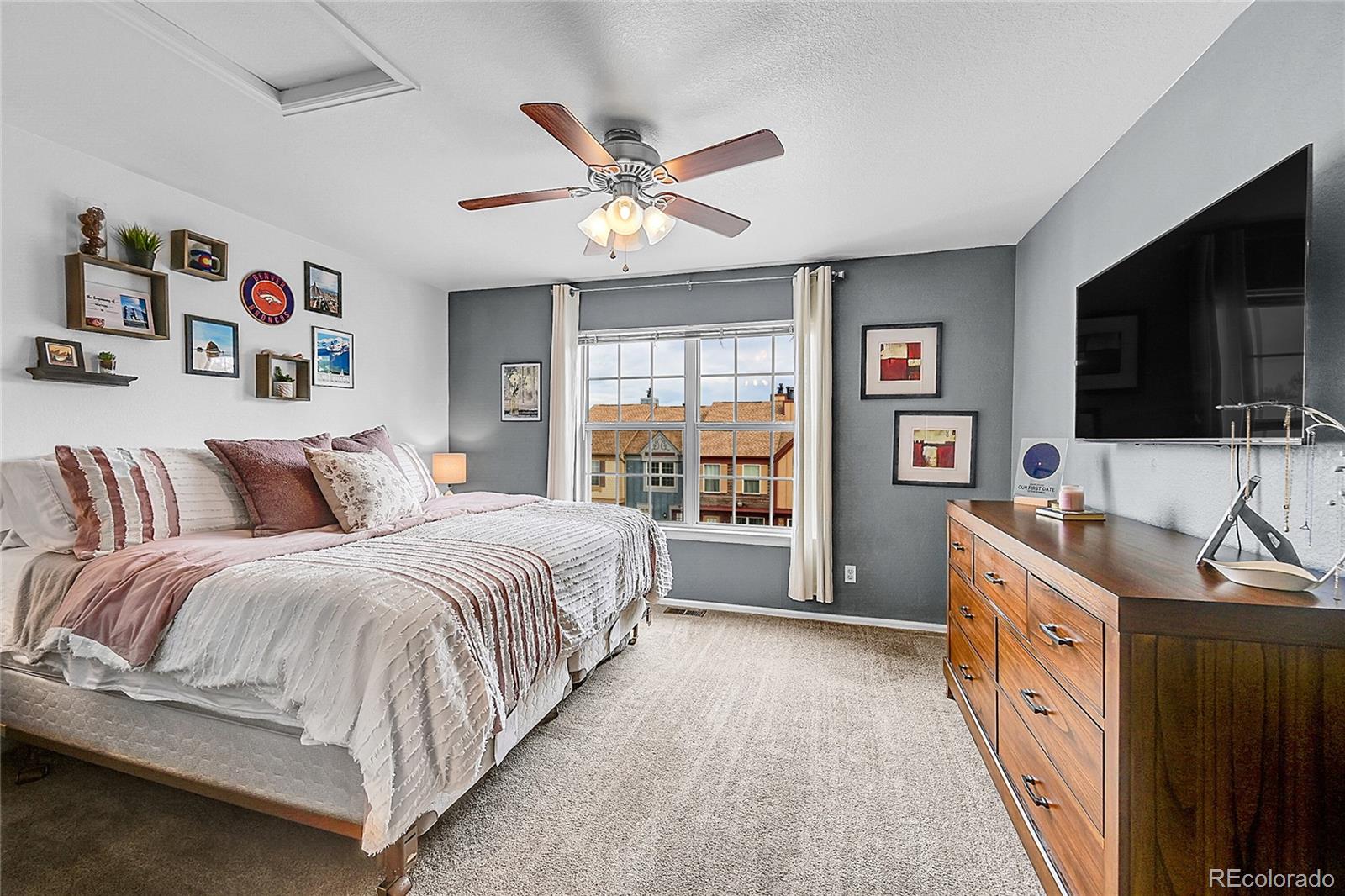 MLS Image #13 for 12028 e hoye drive,aurora, Colorado