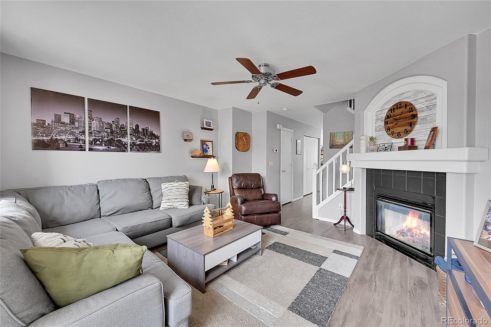 MLS Image #2 for 12028 e hoye drive,aurora, Colorado