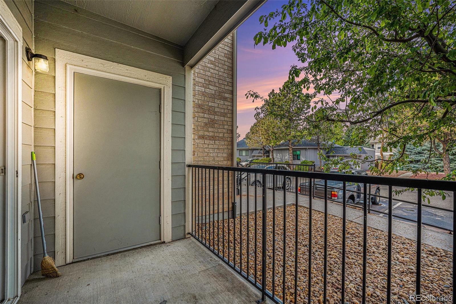 MLS Image #13 for 4451 s ammons street,littleton, Colorado