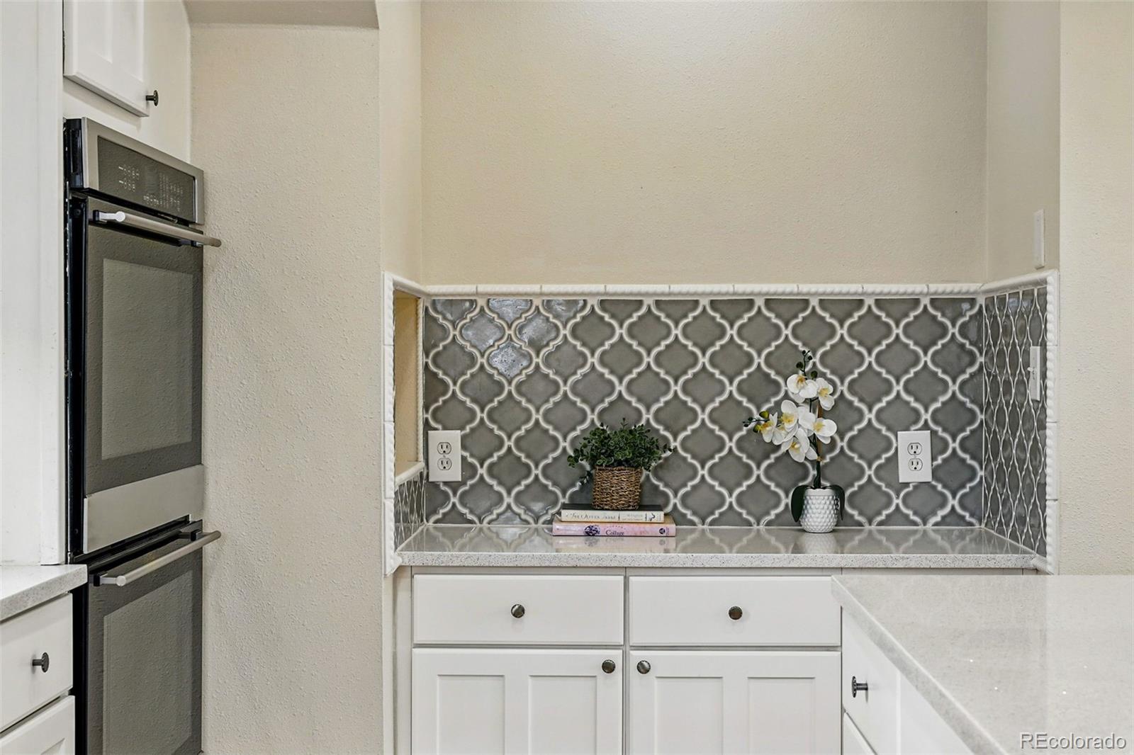 MLS Image #15 for 441 s locust street,denver, Colorado