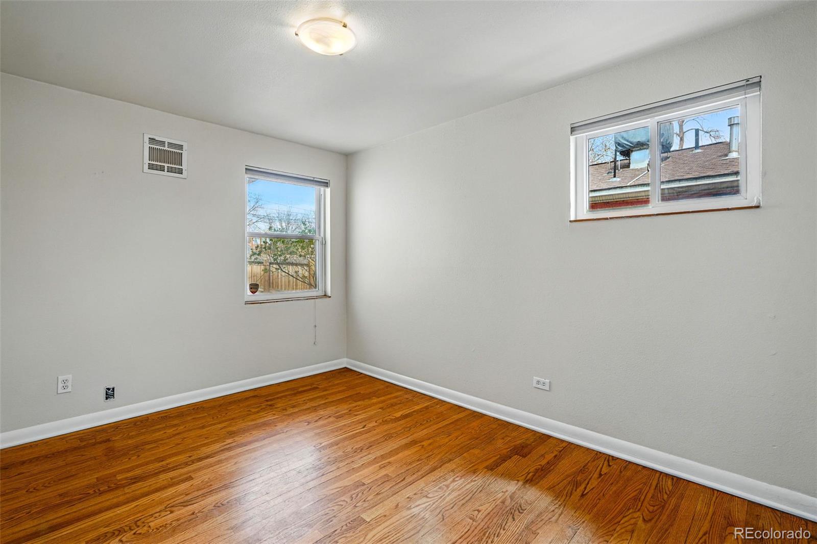 MLS Image #25 for 441 s locust street,denver, Colorado