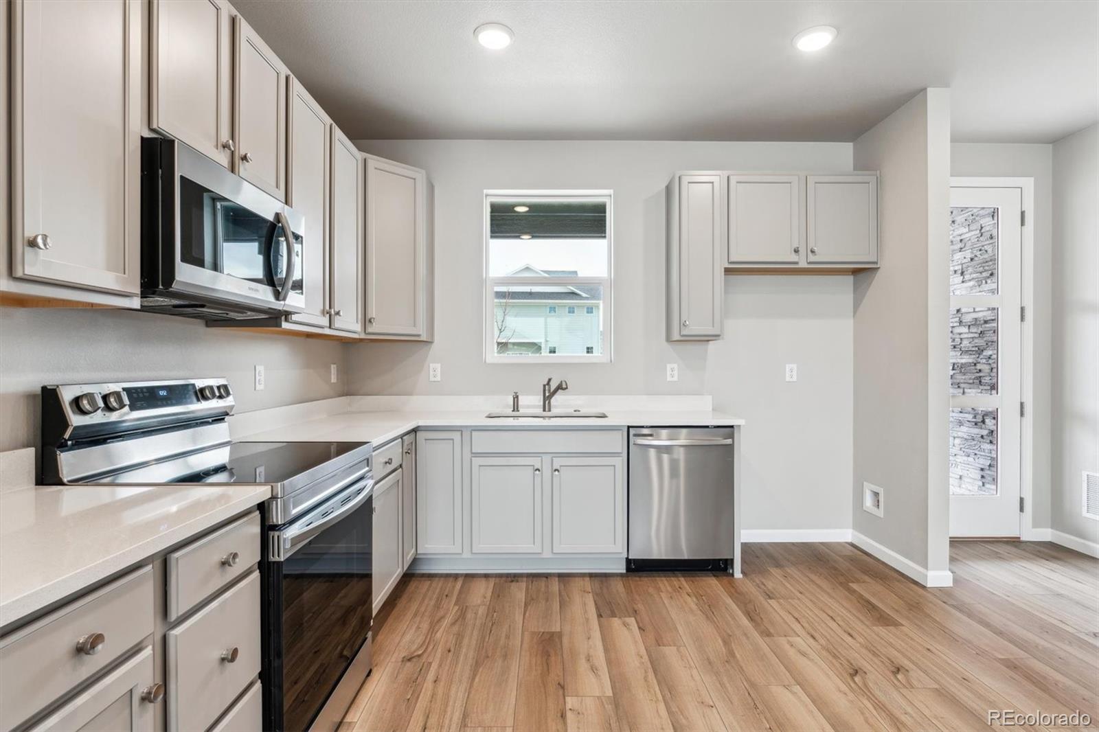 CMA Image for 2273  peregrine drive,Brighton, Colorado