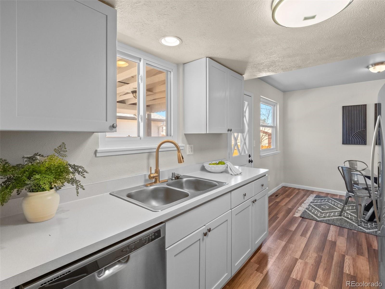 MLS Image #10 for 10415  owens circle,broomfield, Colorado