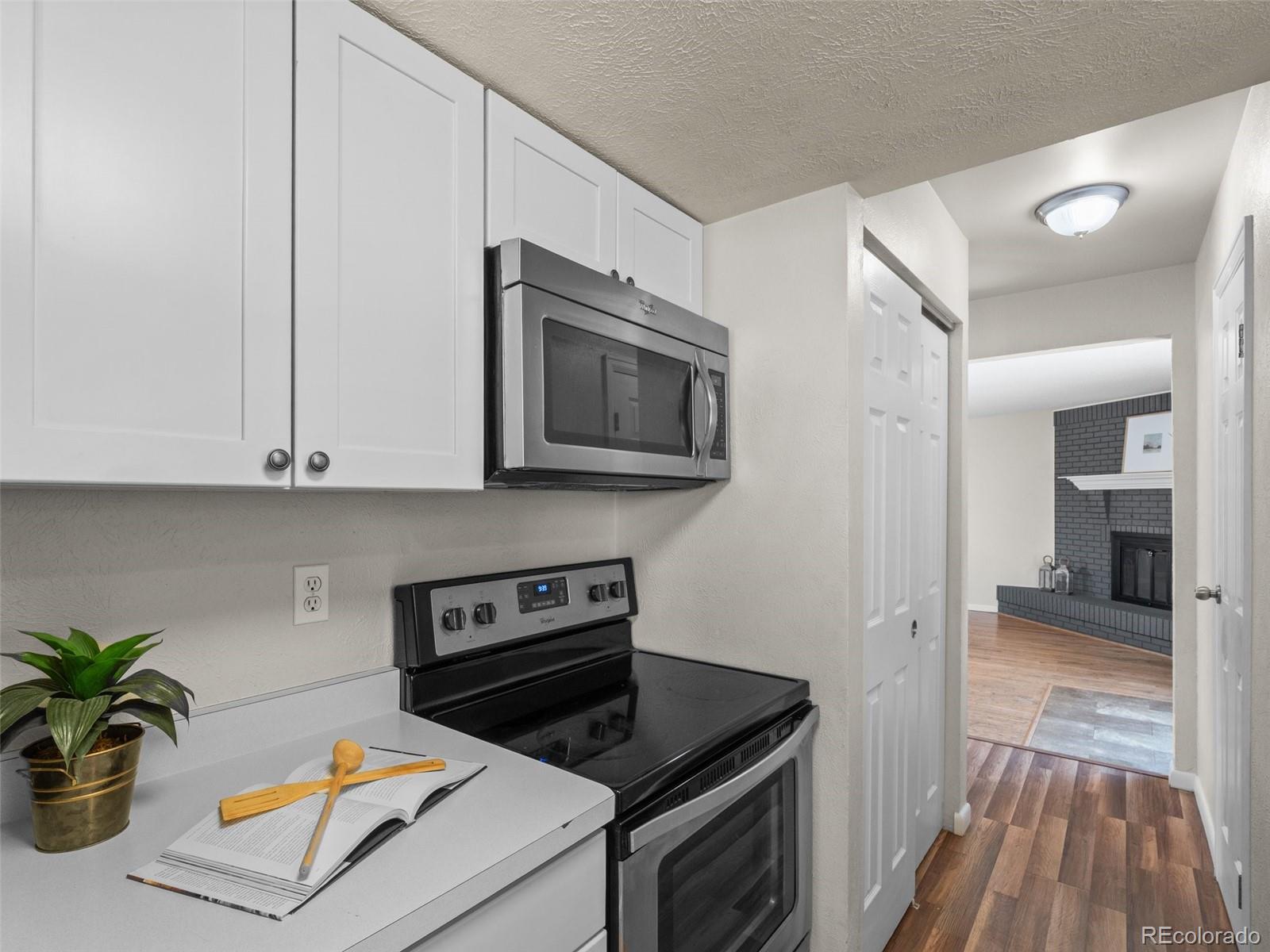 MLS Image #11 for 10415  owens circle,broomfield, Colorado