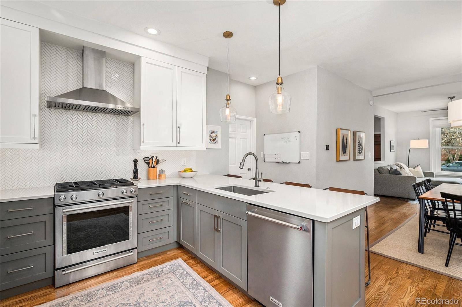 MLS Image #13 for 821 e 22nd avenue,denver, Colorado