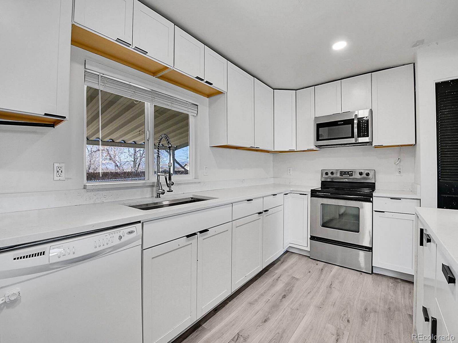 MLS Image #10 for 580 w 78th place,denver, Colorado