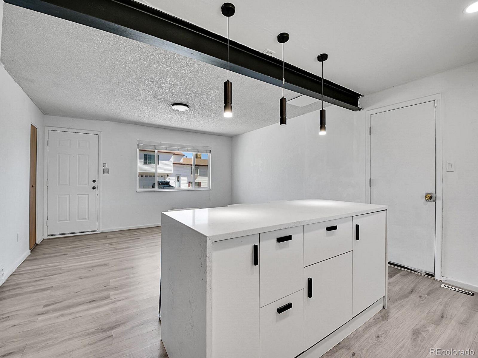 MLS Image #11 for 580 w 78th place,denver, Colorado
