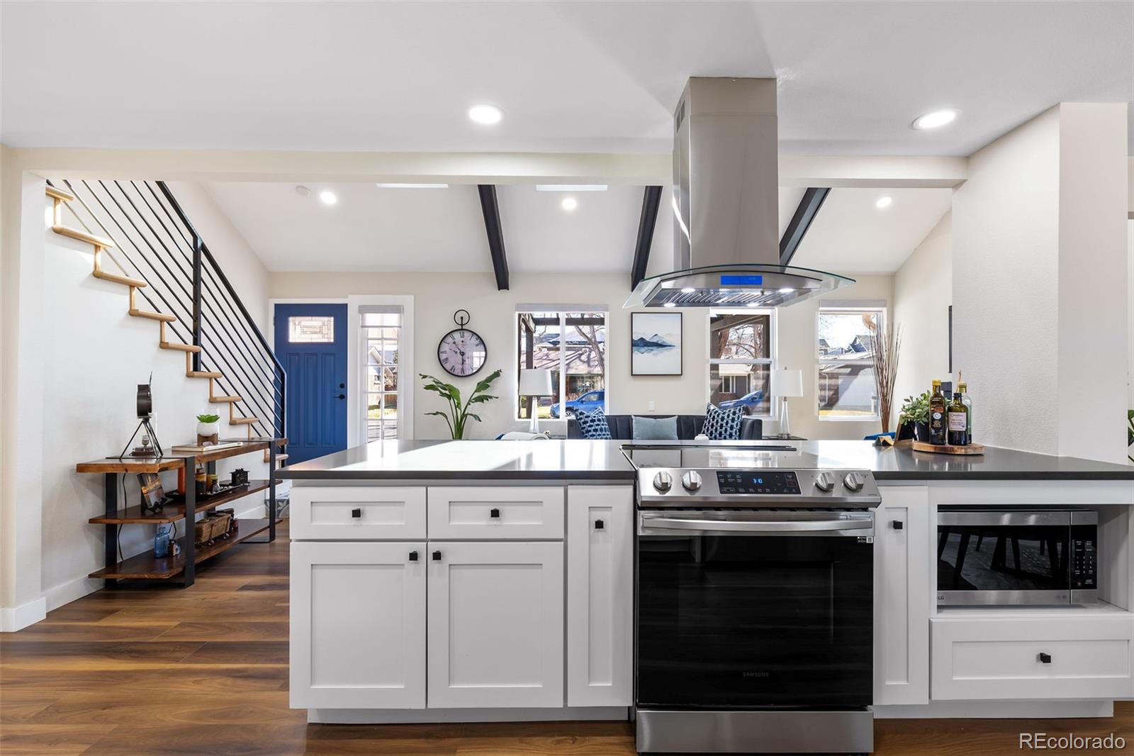 MLS Image #10 for 1835 s poplar street,denver, Colorado