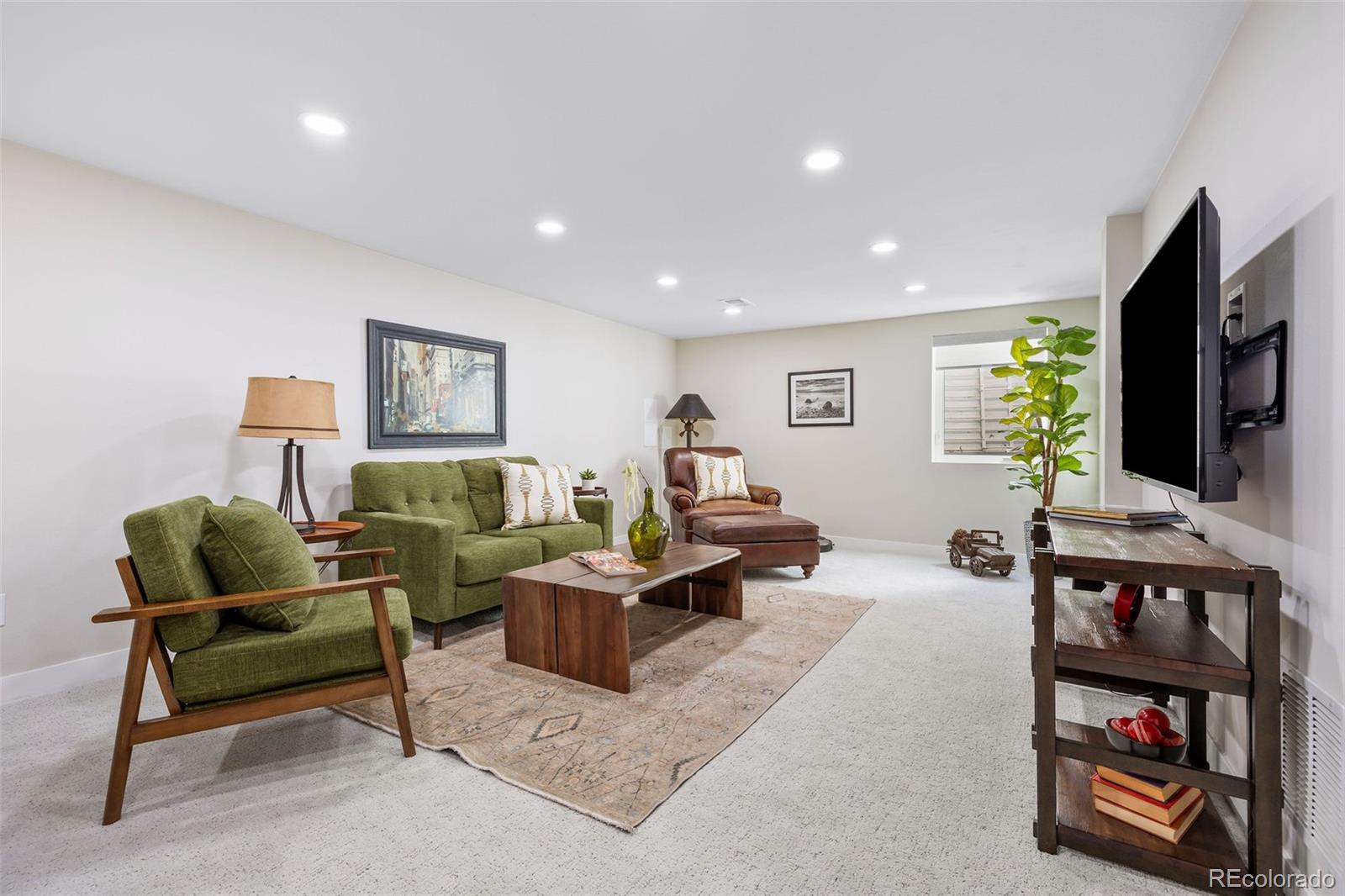 MLS Image #23 for 1835 s poplar street,denver, Colorado