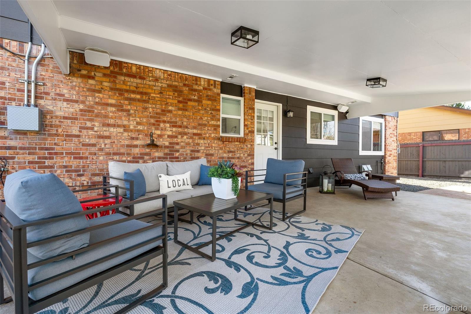 MLS Image #28 for 1835 s poplar street,denver, Colorado