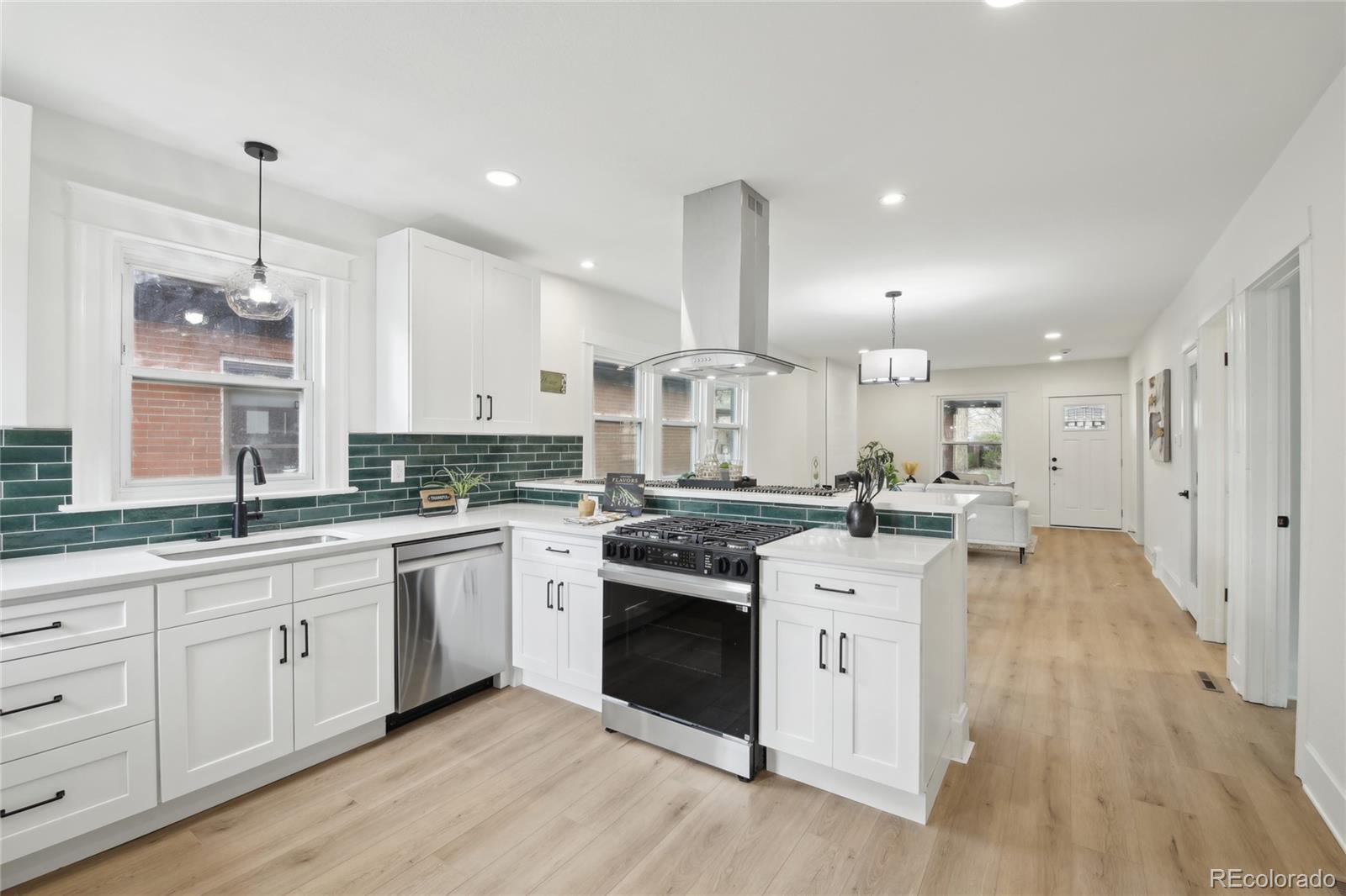 MLS Image #11 for 3116 n race street,denver, Colorado