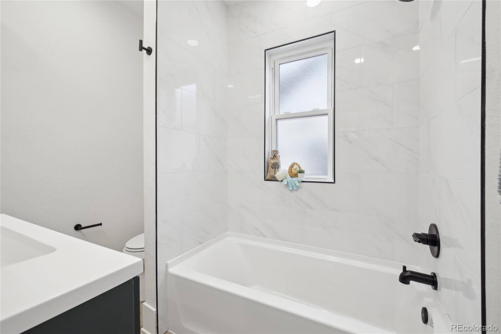 MLS Image #15 for 3116 n race street,denver, Colorado