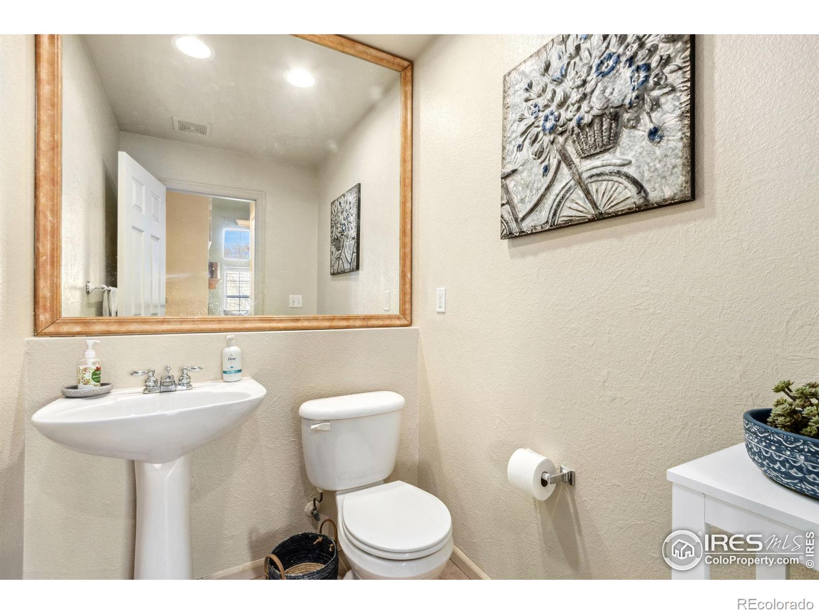 MLS Image #9 for 155  bayside circle,windsor, Colorado