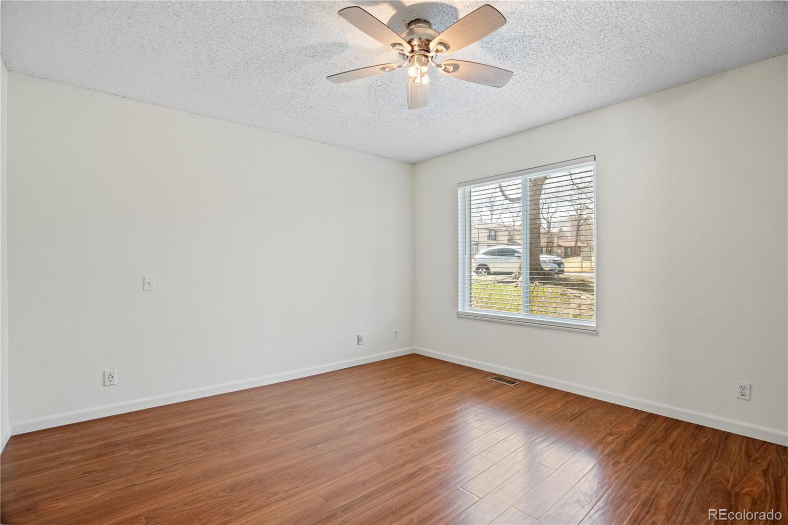 MLS Image #13 for 3512 s kittredge street,aurora, Colorado
