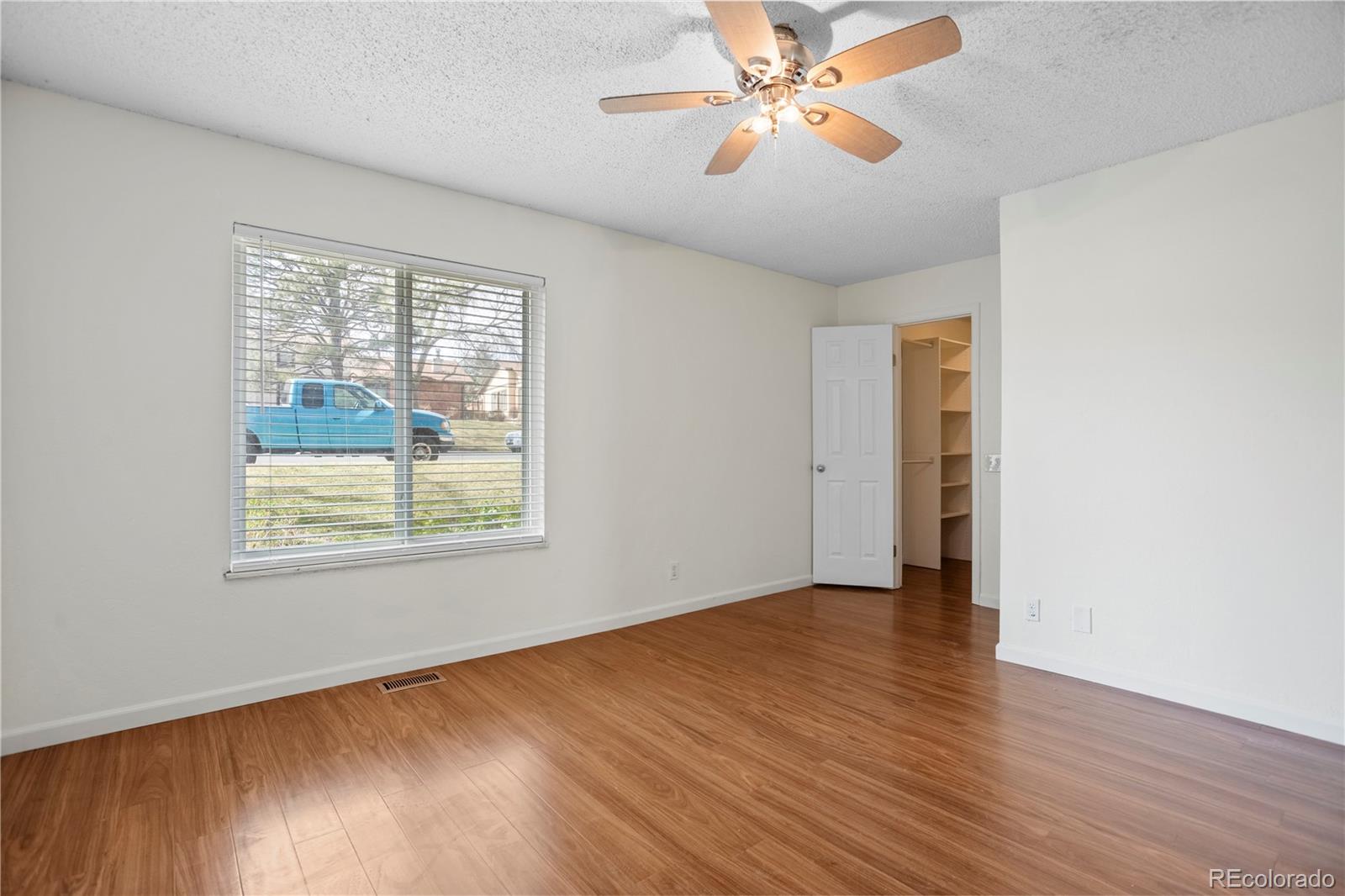 MLS Image #16 for 3512 s kittredge street,aurora, Colorado