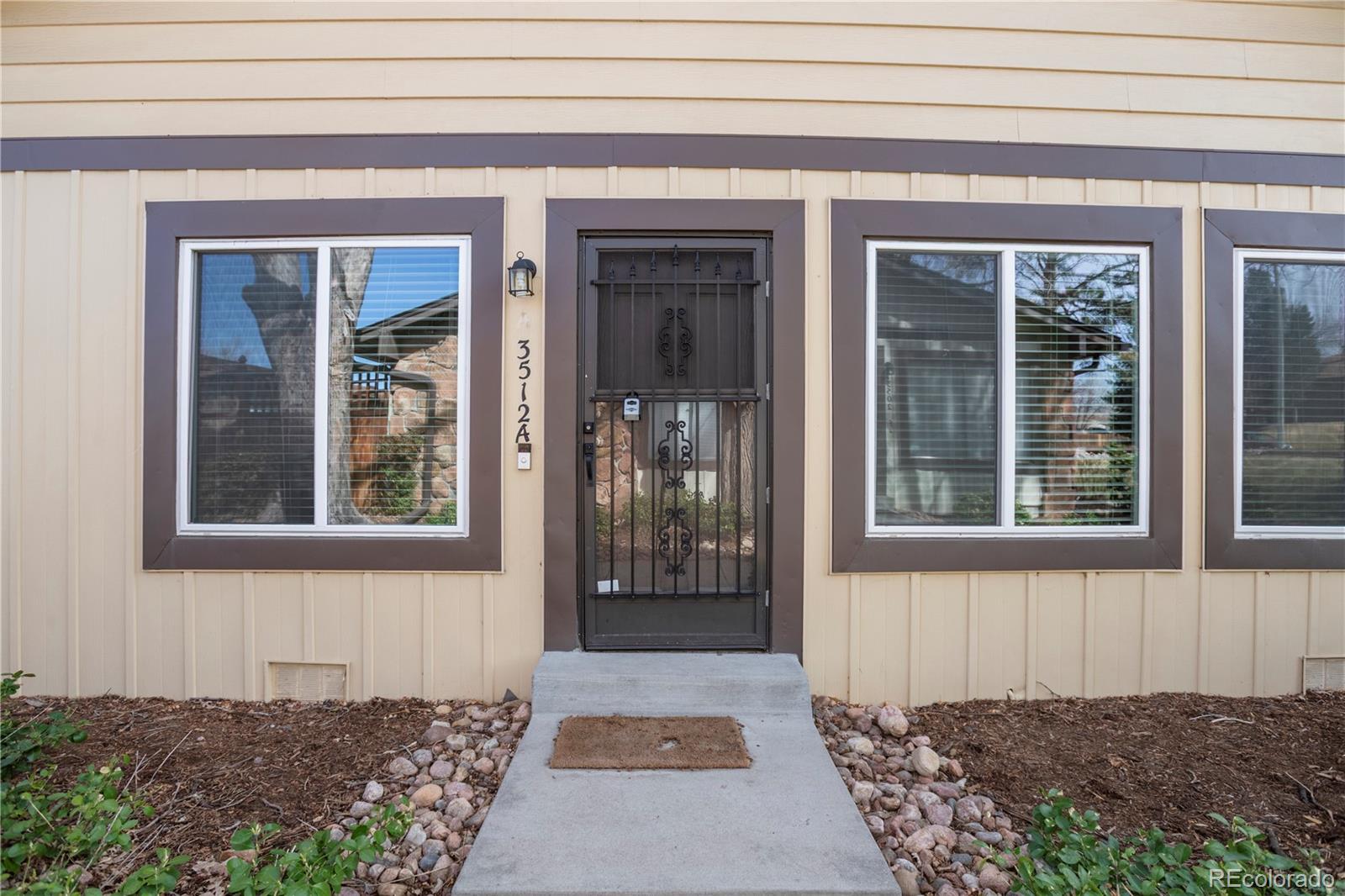 MLS Image #2 for 3512 s kittredge street,aurora, Colorado