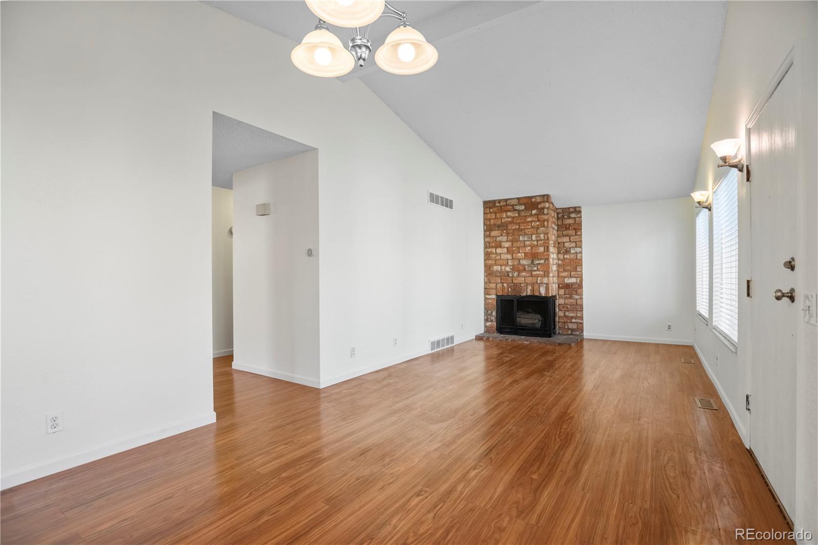 MLS Image #5 for 3512 s kittredge street,aurora, Colorado