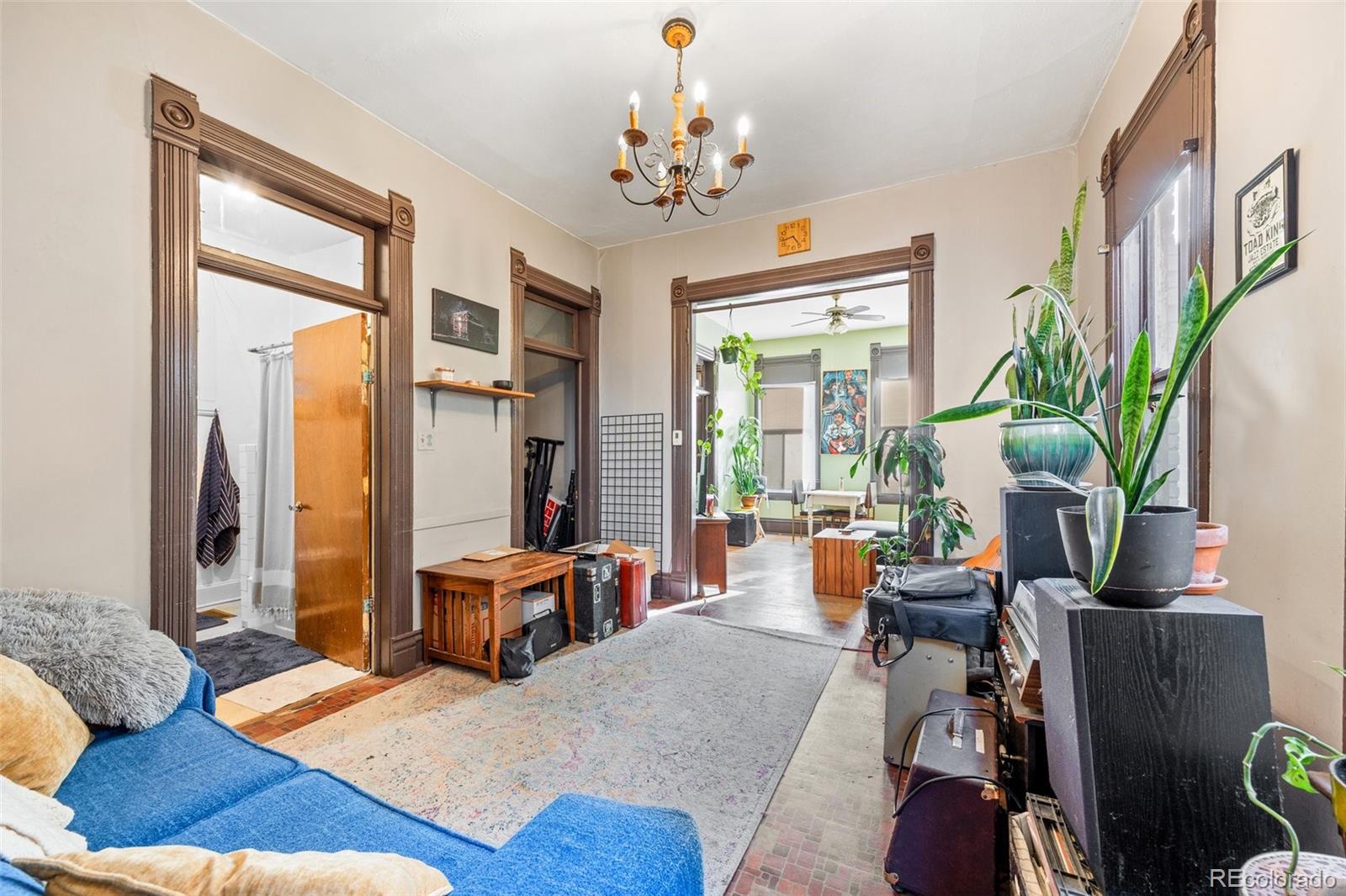 MLS Image #11 for 2563 n emerson street,denver, Colorado