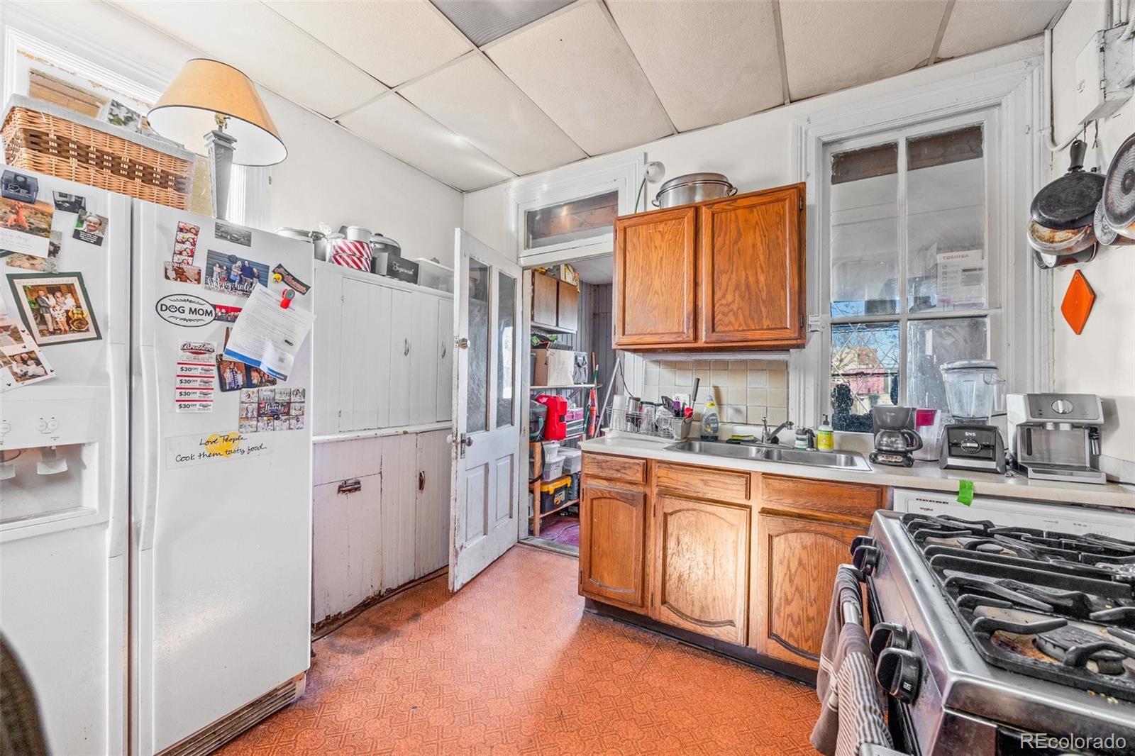 MLS Image #15 for 2563 n emerson street,denver, Colorado