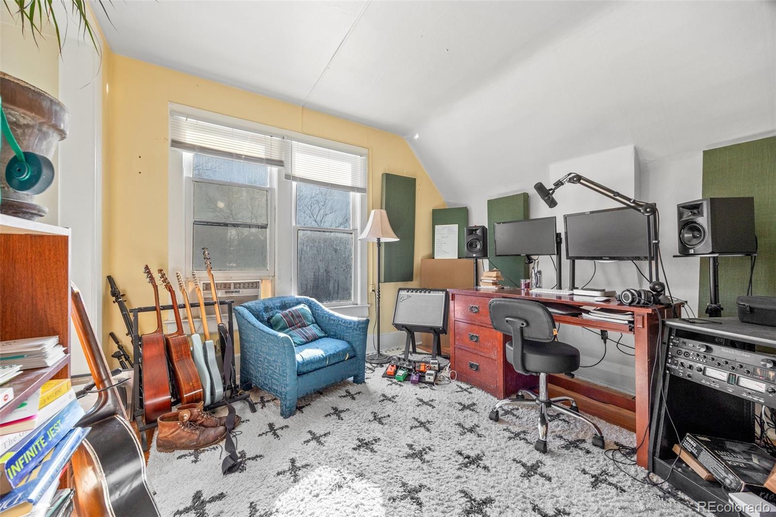 MLS Image #18 for 2563 n emerson street,denver, Colorado