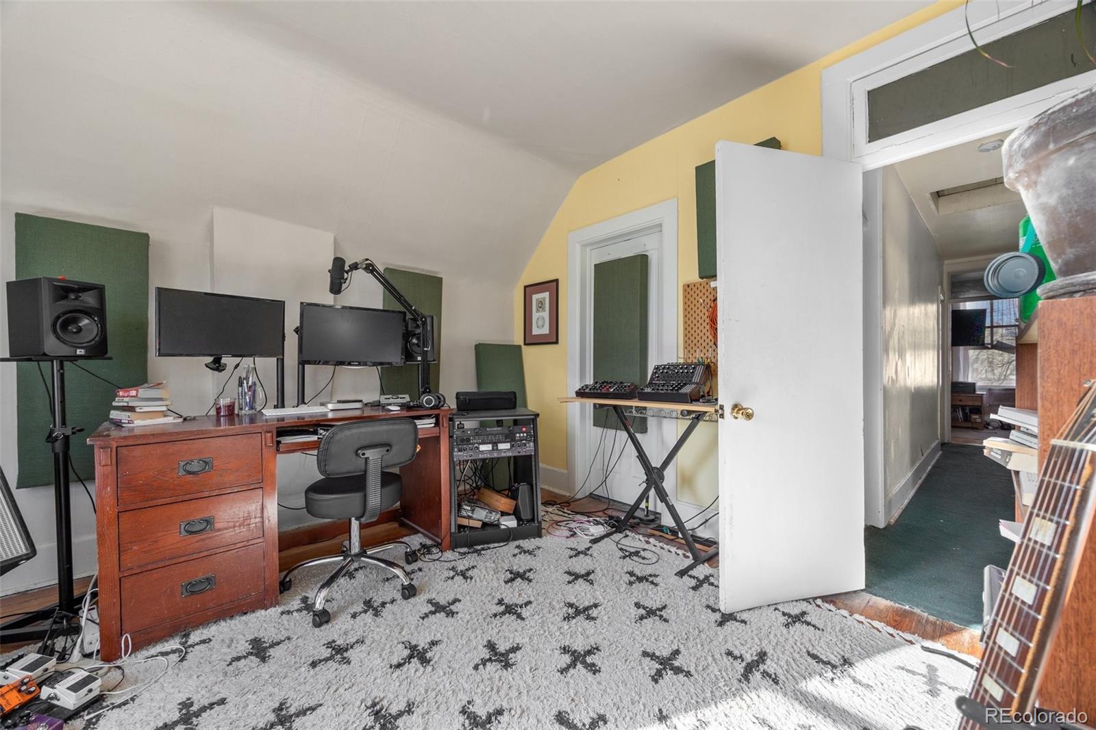 MLS Image #28 for 2563 n emerson street,denver, Colorado