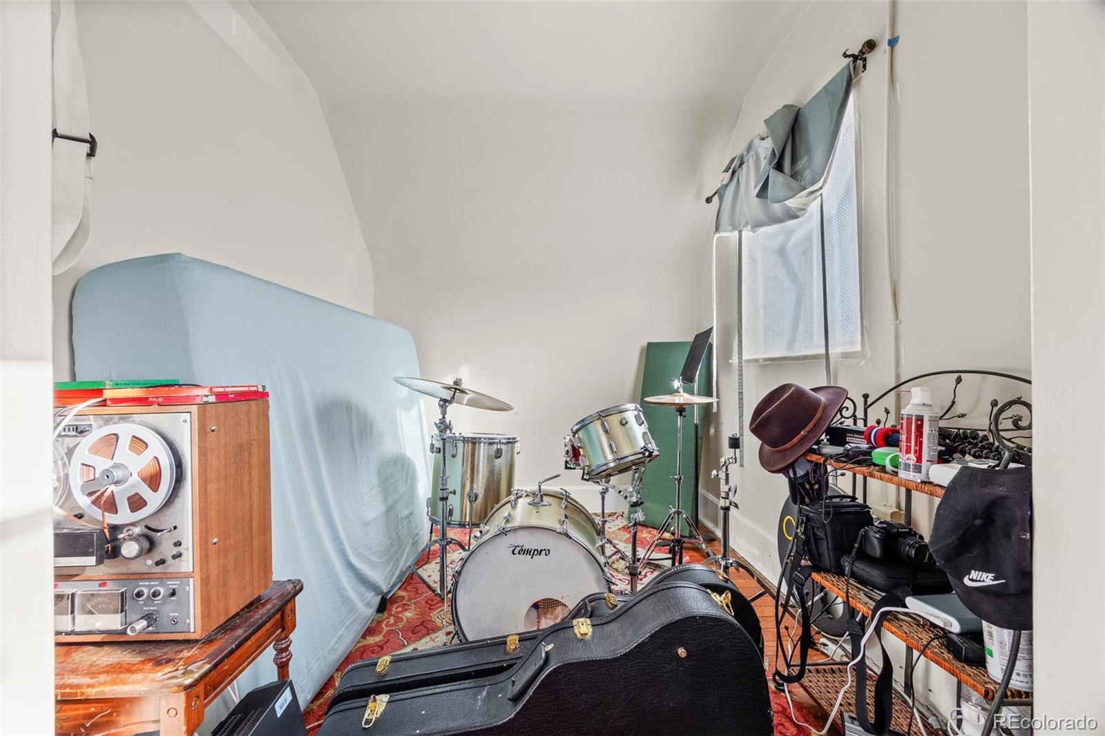 MLS Image #29 for 2563 n emerson street,denver, Colorado