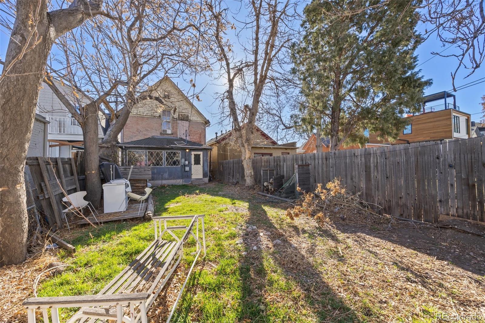 MLS Image #37 for 2563 n emerson street,denver, Colorado