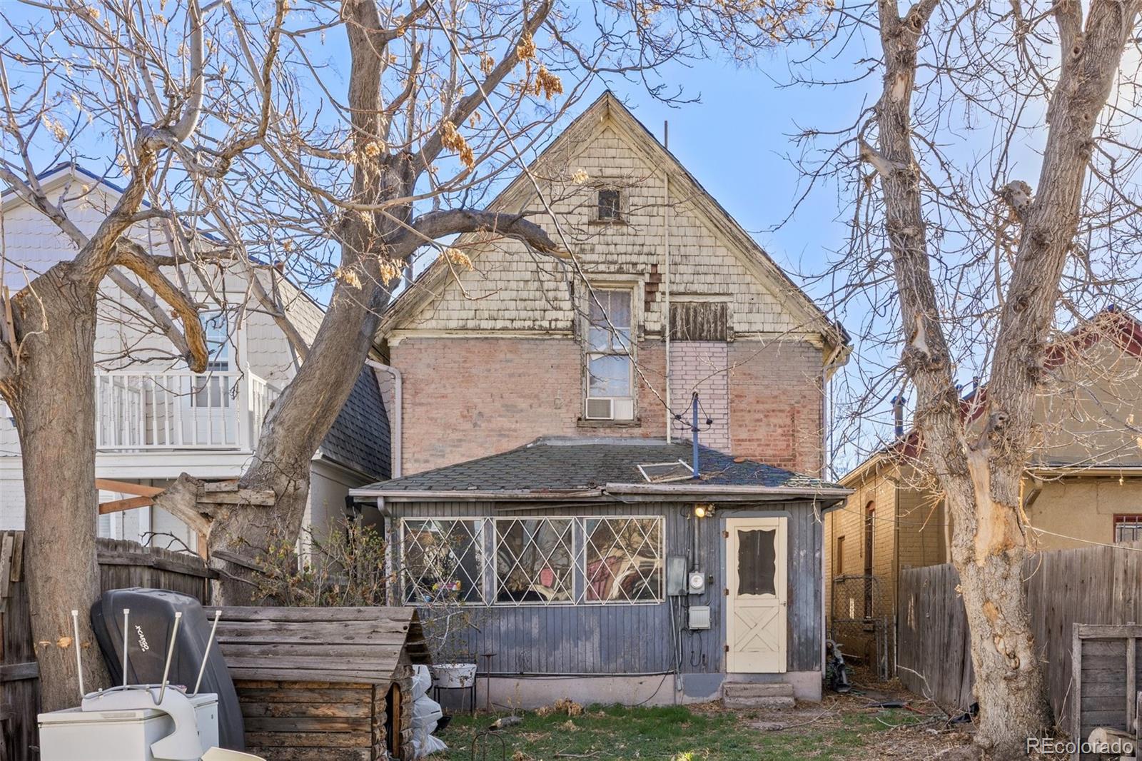MLS Image #38 for 2563 n emerson street,denver, Colorado