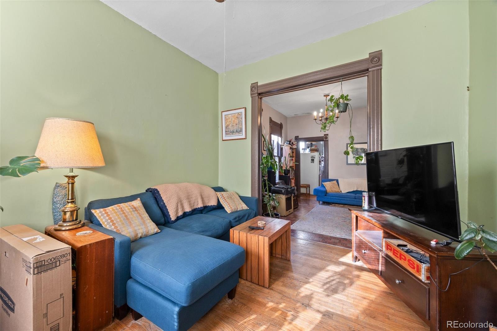 MLS Image #8 for 2563 n emerson street,denver, Colorado