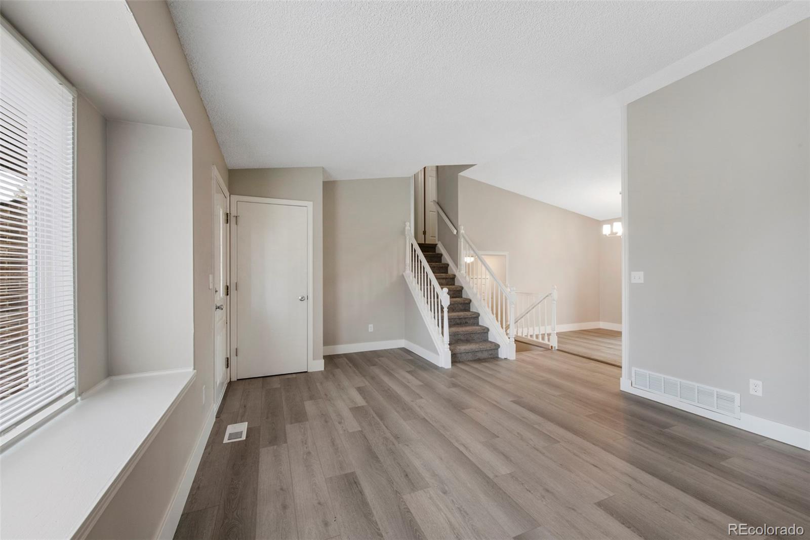 MLS Image #4 for 14900 e 43rd avenue,denver, Colorado